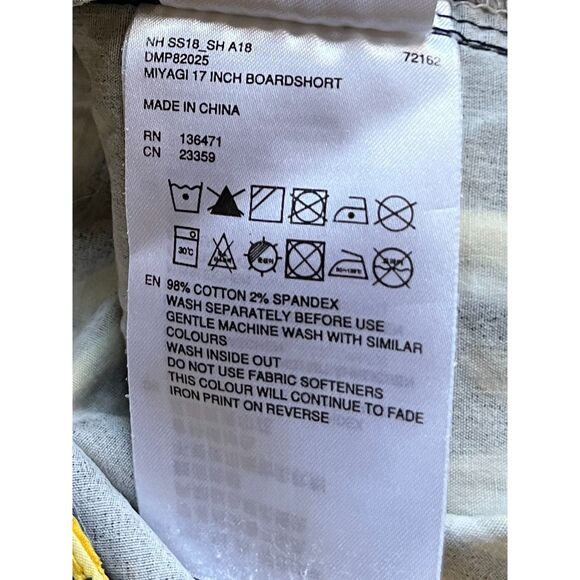 DEUS EX MACHINA Blue Floral Swim Wear Trunks Shorts Mens Size 34 - Picture 5 of 9